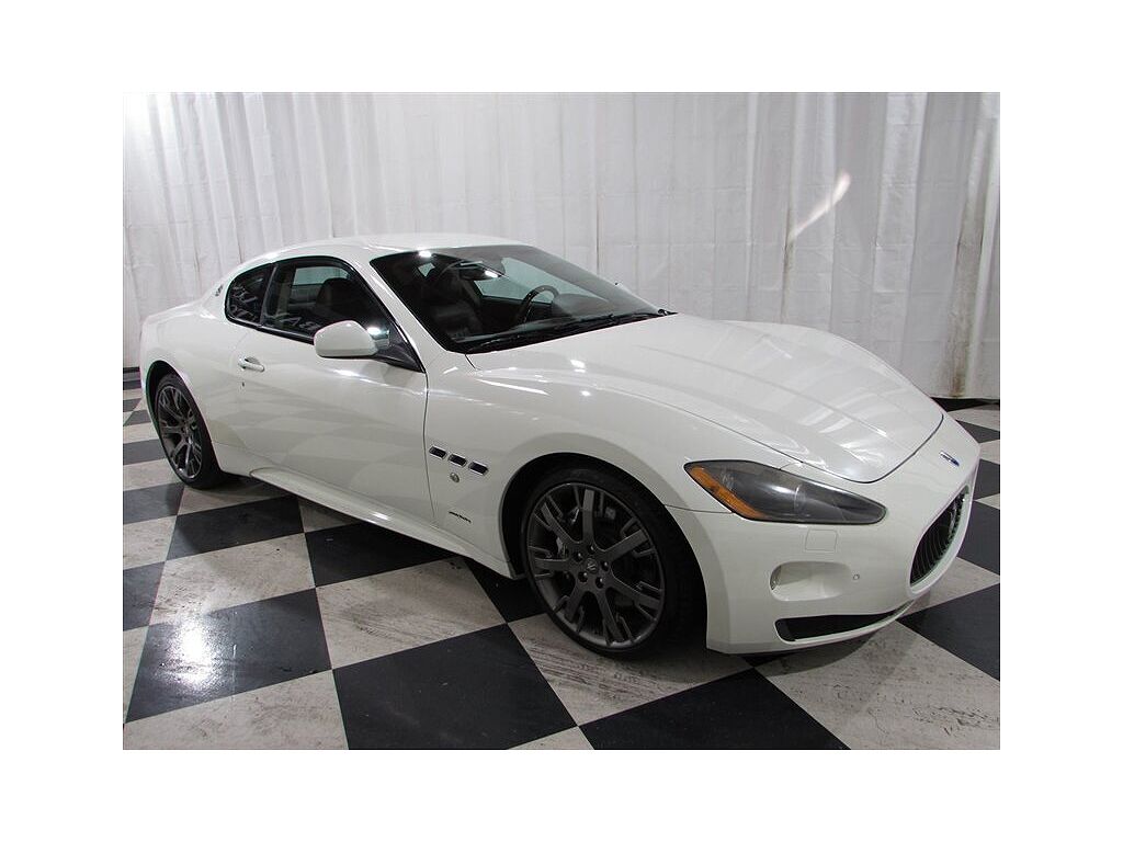 2010 Maserati GranTurismo S Automatic