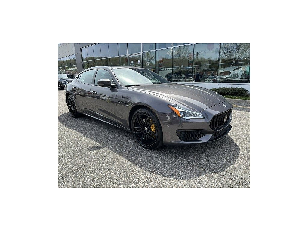 2023 Maserati Quattroporte Modena Q4