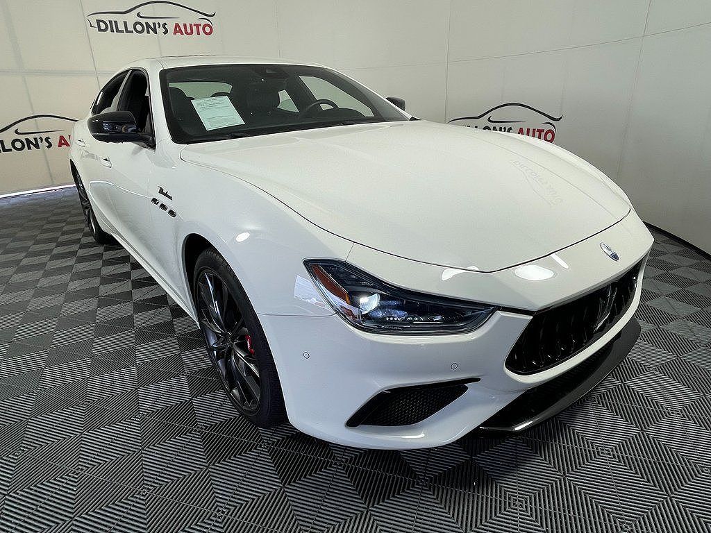 2022 Maserati Ghibli Modena