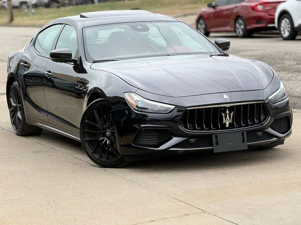 2023 Maserati Ghibli Modena Q4