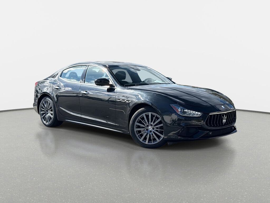 2022 Maserati Ghibli Modena Q4