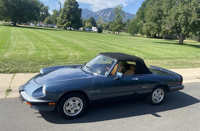 1990 Alfa Romeo Spider Veloce