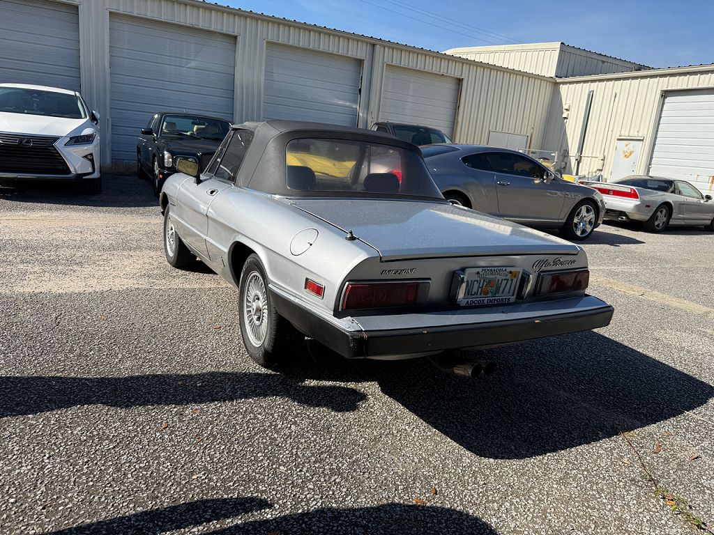 Alfa Romeo Spider Veloce