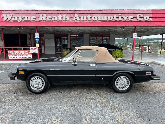Alfa Romeo Spider Veloce