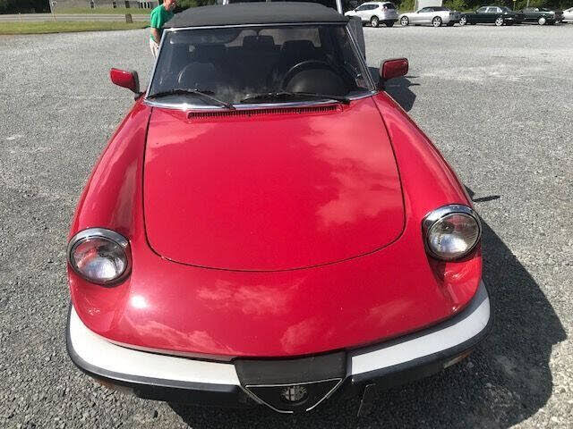 Alfa Romeo Spider Graduate