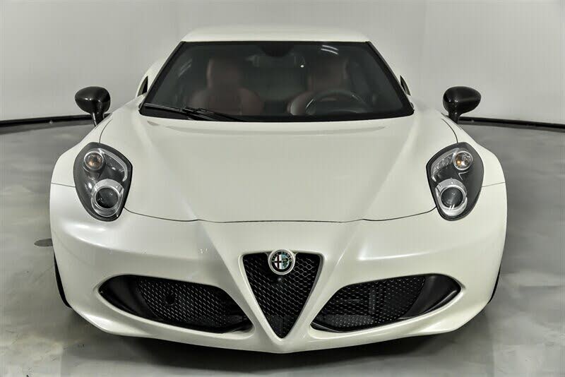 2015 Alfa Romeo 4C - 5