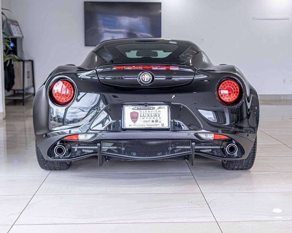 Vehicle Image 14 of 31 for 2015 Alfa Romeo 4C