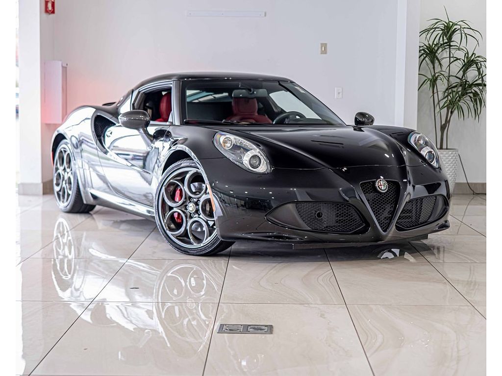 2015 Alfa Romeo 4C - 2