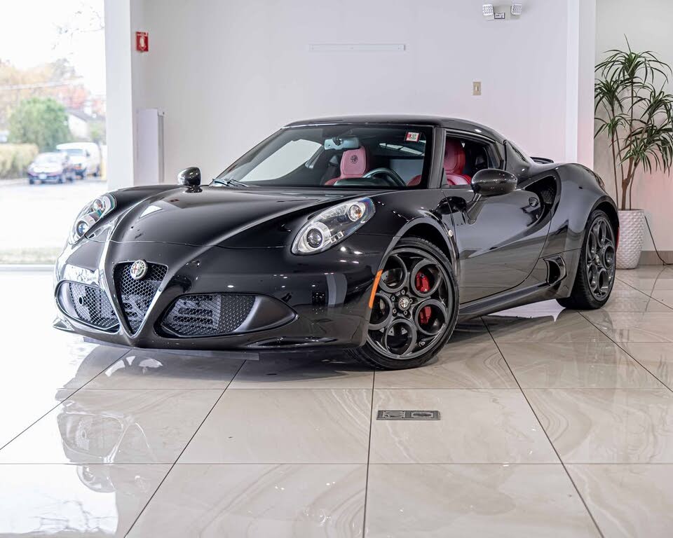 Vehicle Image 3 of 31 for 2015 Alfa Romeo 4C