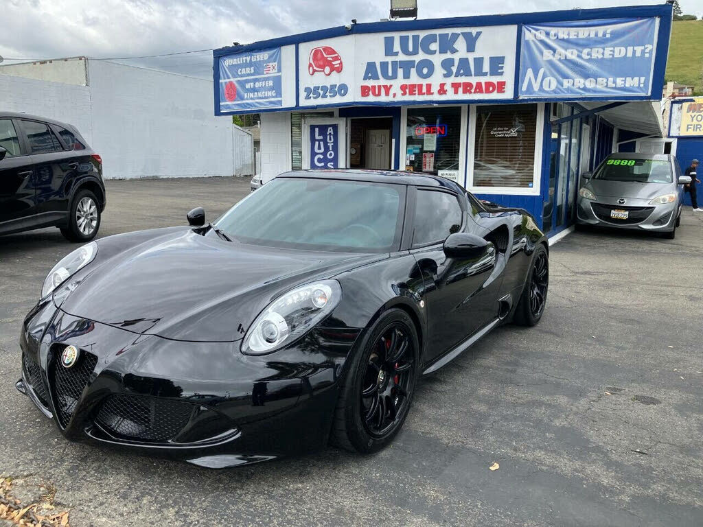 Vehicle Image 2 of 26 for 2015 Alfa Romeo 4C