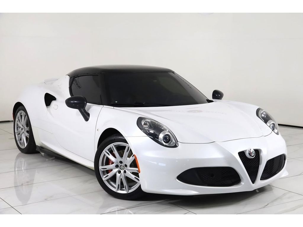 Vehicle Image 1 of 2 for 2017 Alfa Romeo 4C