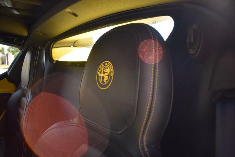 Vehicle Image 15 of 97 for 2018 Alfa Romeo 4C