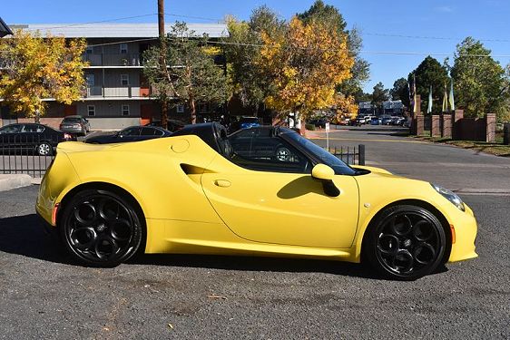 Vehicle Image 2 of 97 for 2018 Alfa Romeo 4C