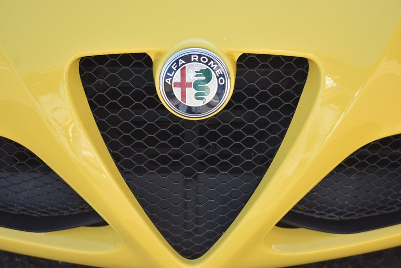 2018 Alfa Romeo 4C - 36