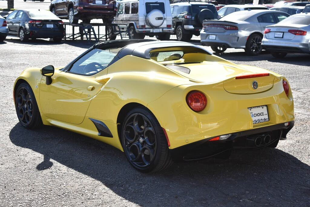 Vehicle Image 53 of 97 for 2018 Alfa Romeo 4C