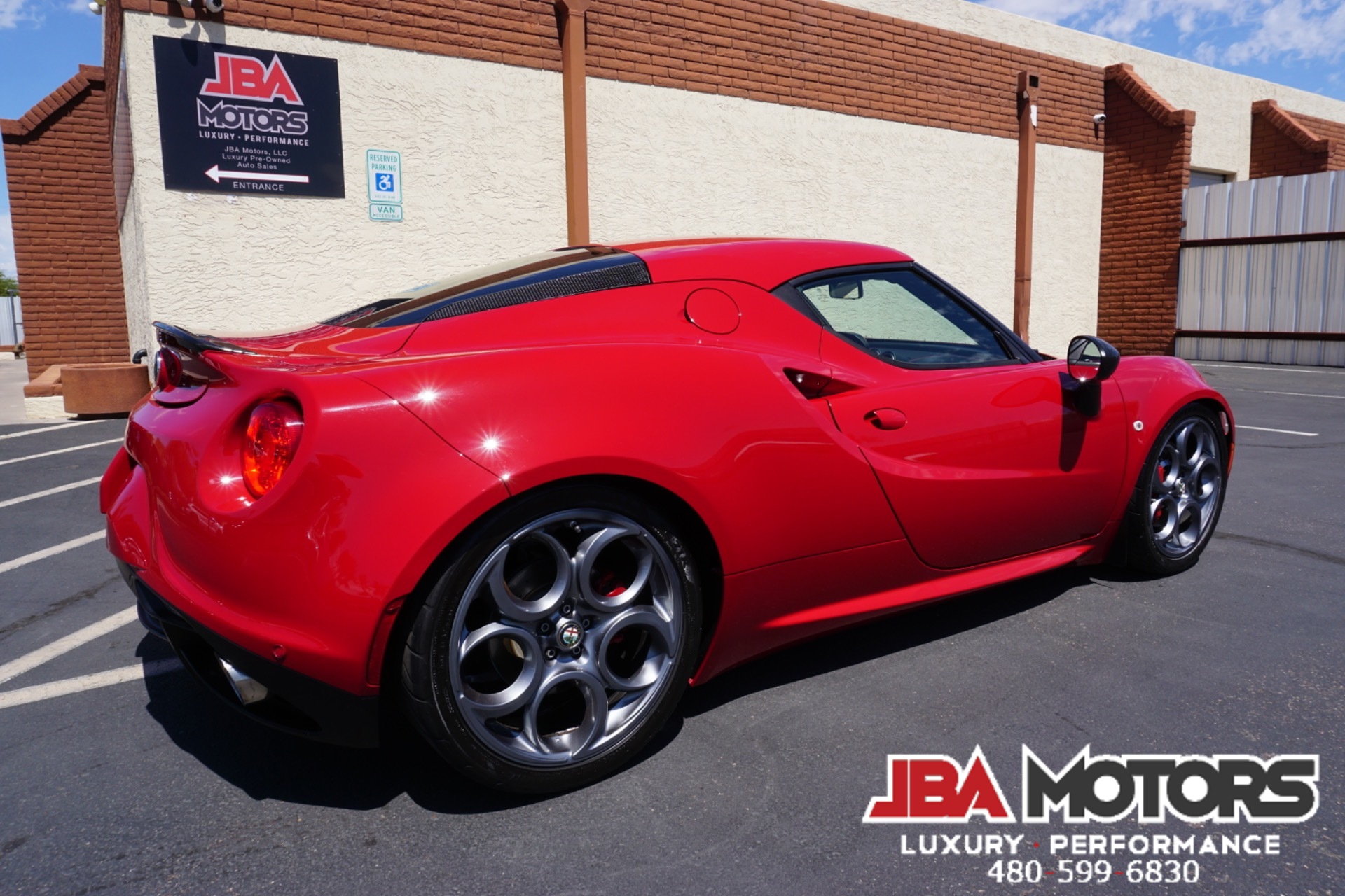 Vehicle Image 104 of 164 for 2015 Alfa Romeo 4C