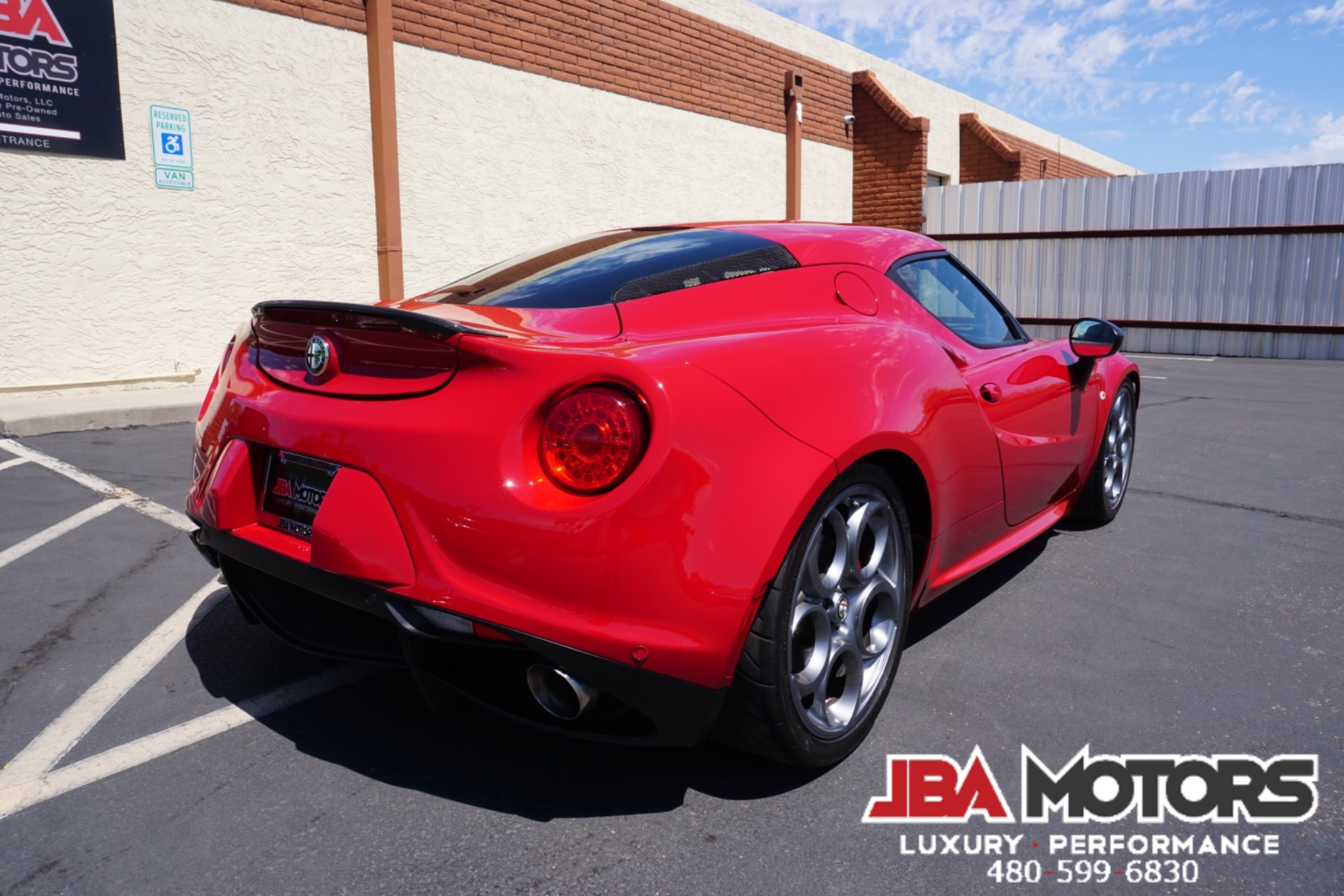 Vehicle Image 107 of 164 for 2015 Alfa Romeo 4C