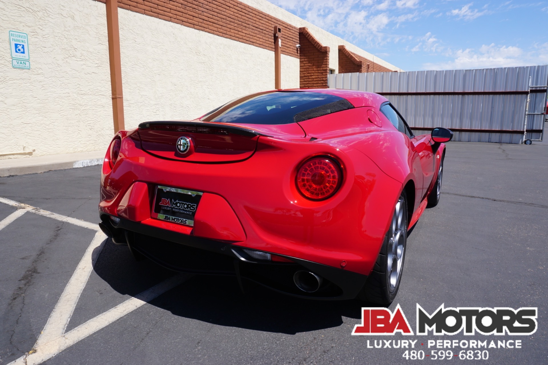 Vehicle Image 108 of 164 for 2015 Alfa Romeo 4C