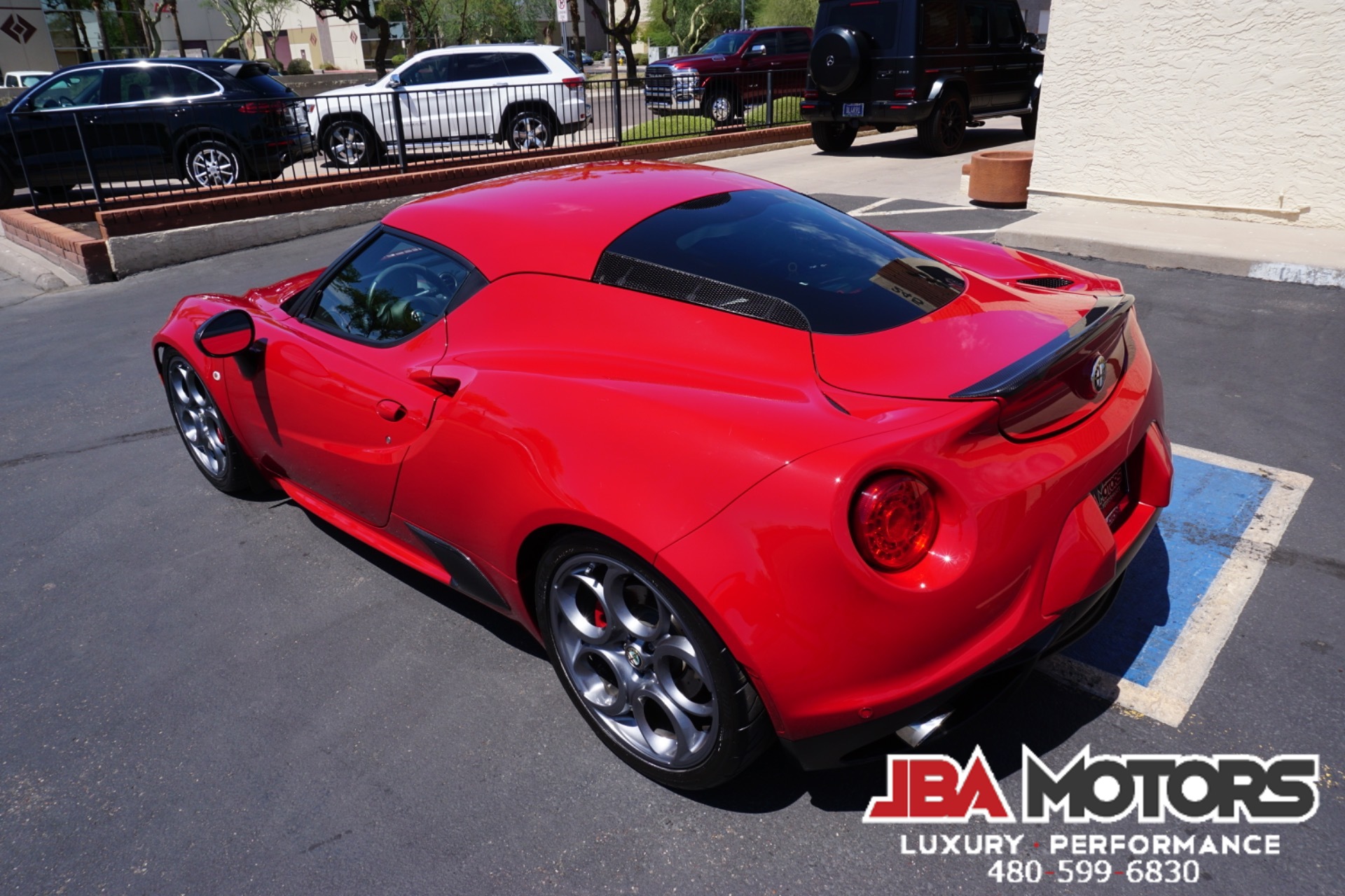 2015 Alfa Romeo 4C - 16