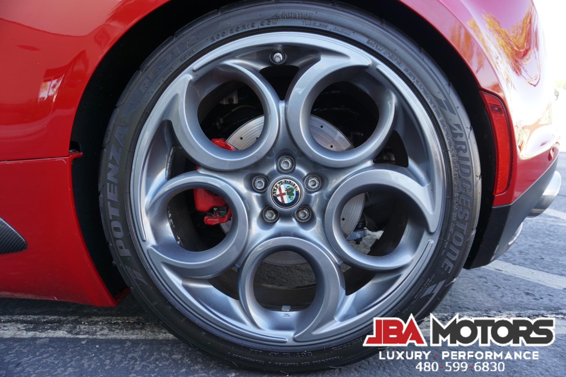 Vehicle Image 45 of 164 for 2015 Alfa Romeo 4C