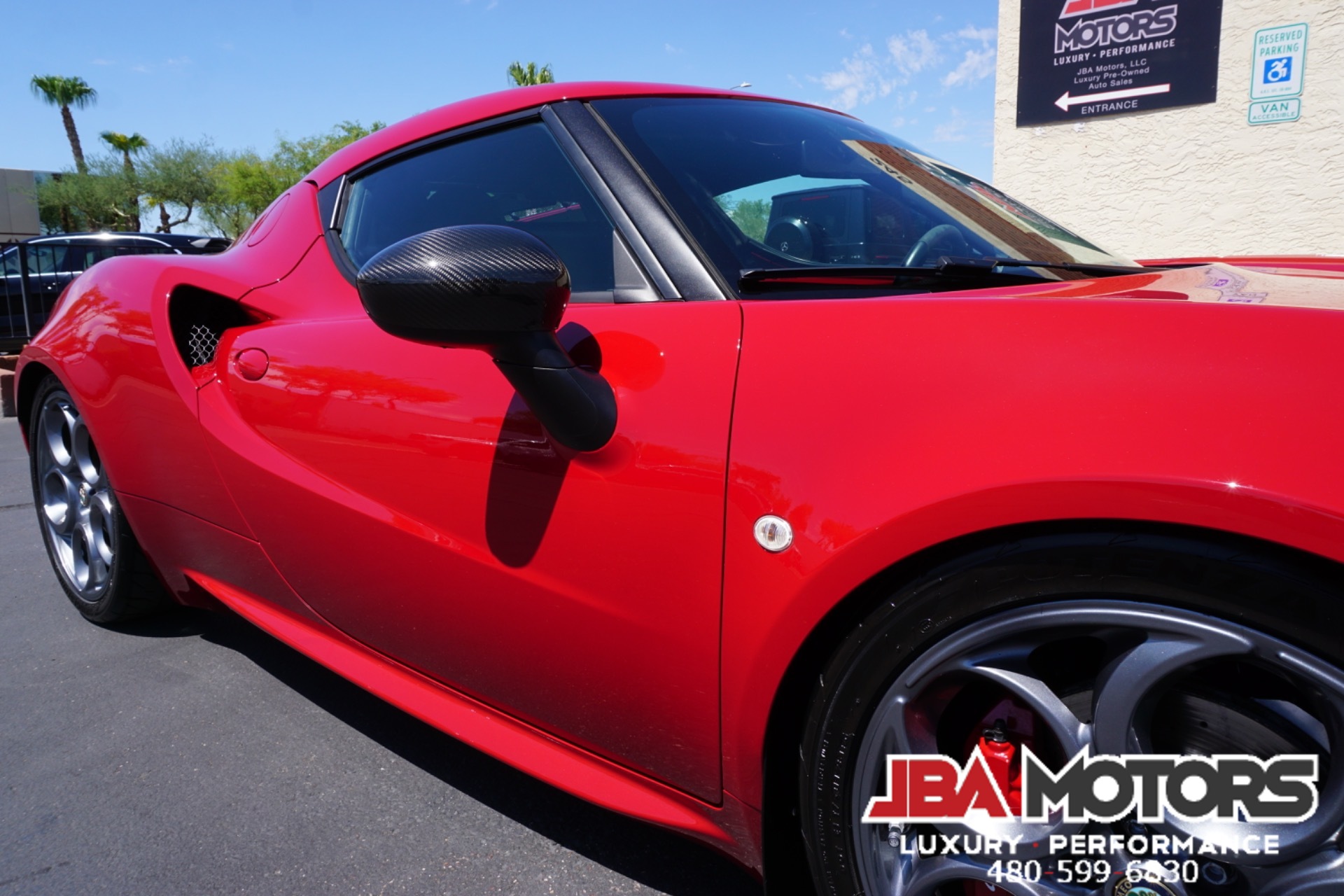 Vehicle Image 92 of 164 for 2015 Alfa Romeo 4C