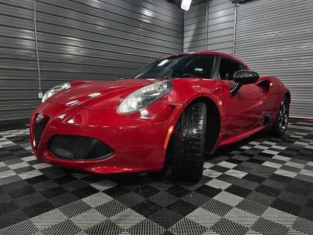 Vehicle Image 27 of 32 for 2015 Alfa Romeo 4C