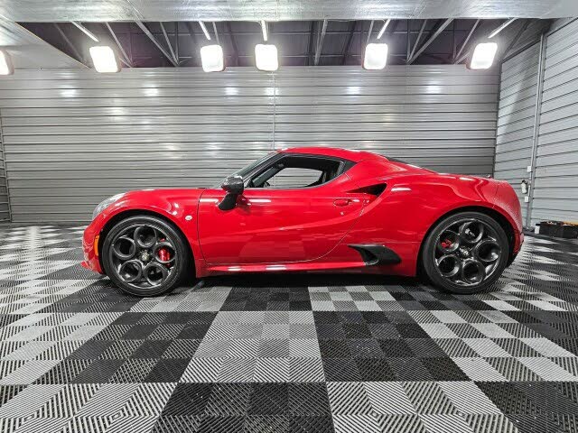 2015 Alfa Romeo 4C - 7