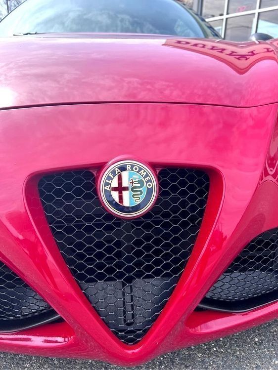 2015 Alfa Romeo 4C - 32