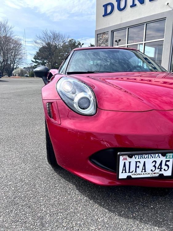 Vehicle Image 33 of 45 for 2015 Alfa Romeo 4C