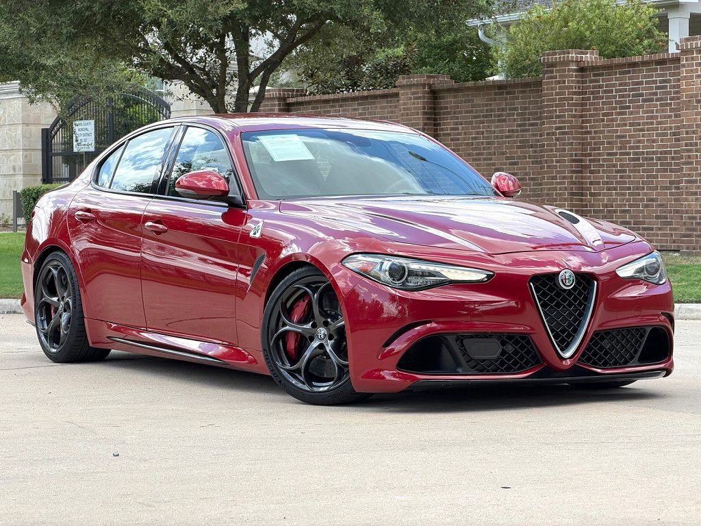 2017 Alfa Romeo Giulia Quadrifoglio