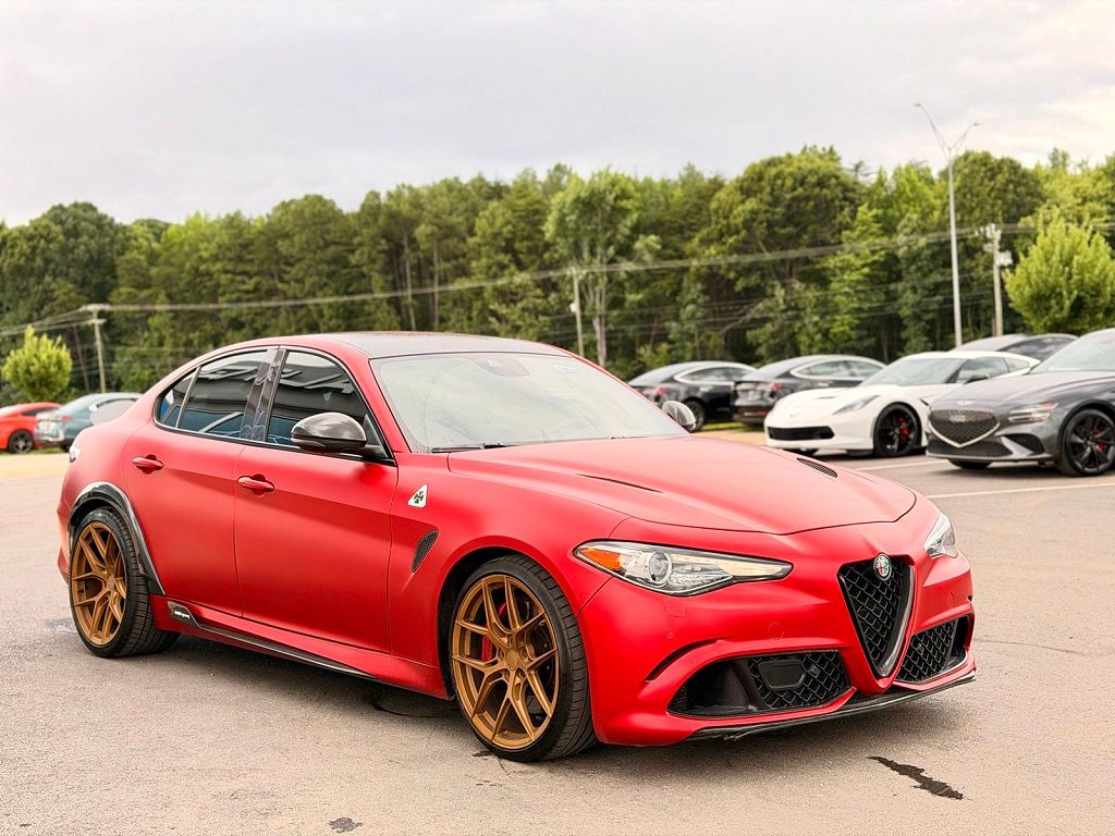 2017 Alfa Romeo Giulia Quadrifoglio