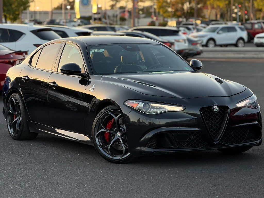 2017 Alfa Romeo Giulia Quadrifoglio