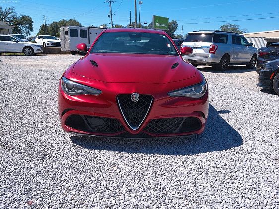 2018 Alfa Romeo Giulia - 12