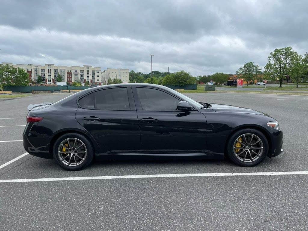 2017 Alfa Romeo Giulia - 4