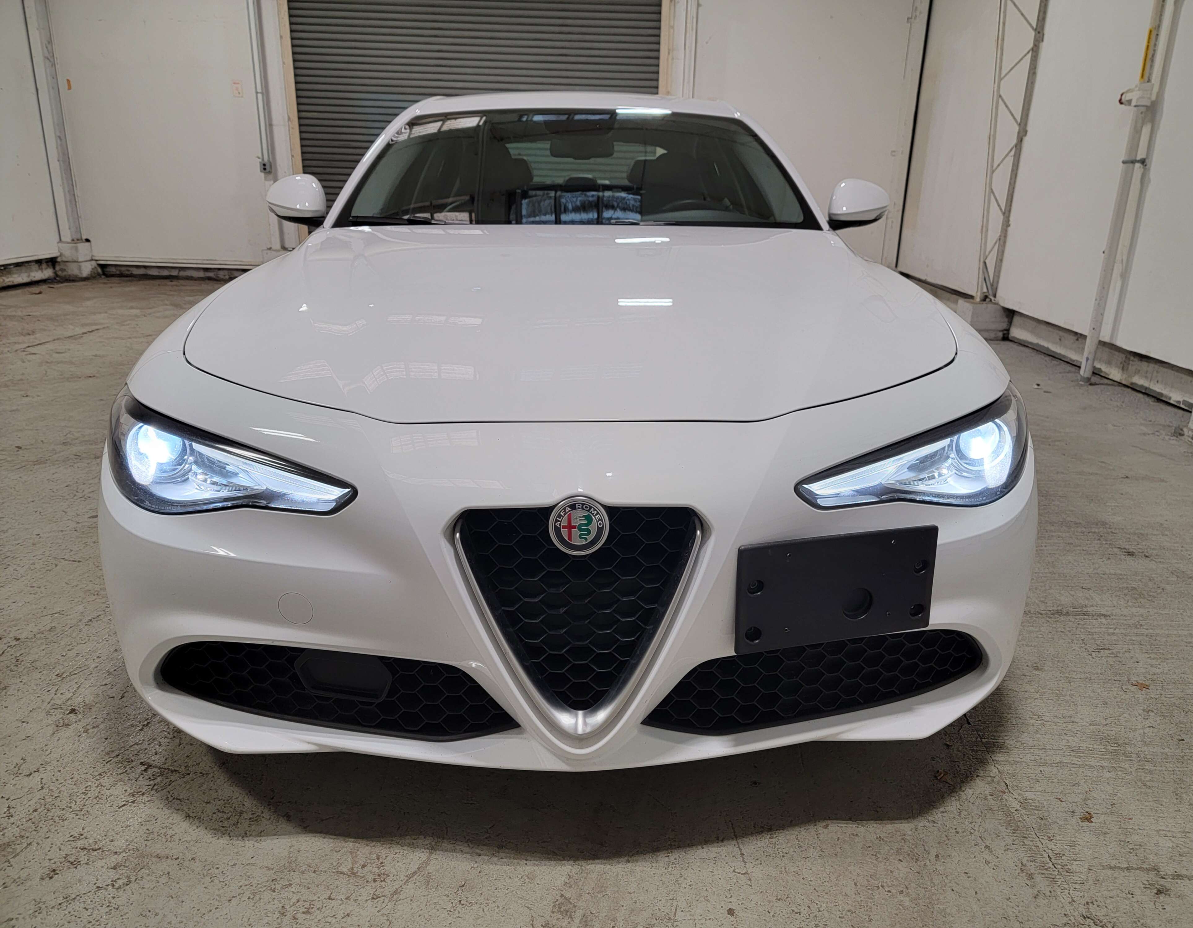 2017 Alfa Romeo Giulia - 108