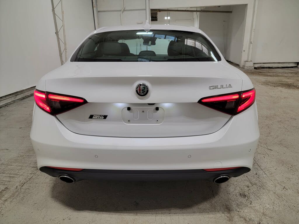 2017 Alfa Romeo Giulia - 54