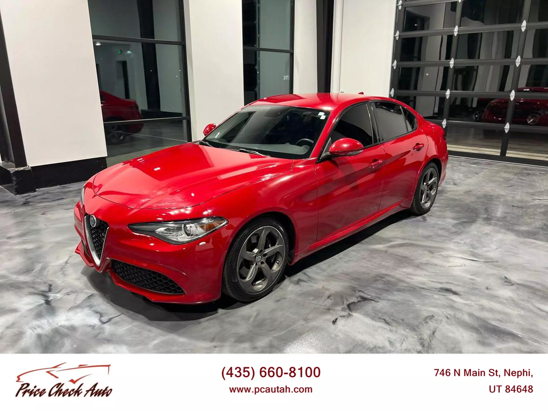 Vehicle Image 1 of 28 for 2018 Alfa Romeo Giulia