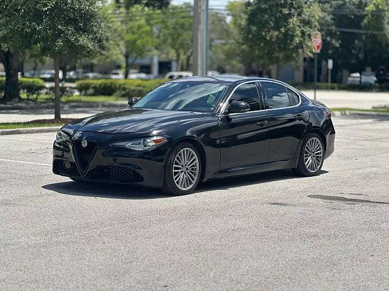 Vehicle Image 1 of 12 for 2017 Alfa Romeo Giulia