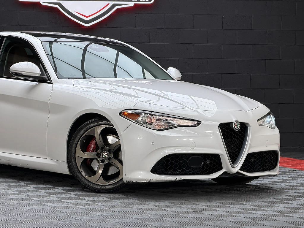 2017 Alfa Romeo Giulia Ti