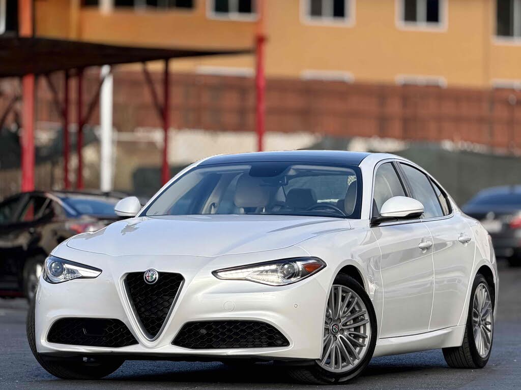 2018 Alfa Romeo Giulia Ti Lusso