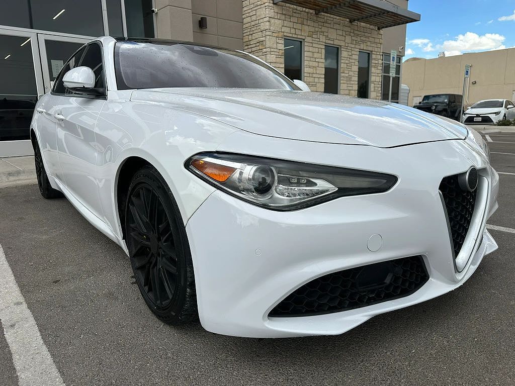 2017 Alfa Romeo Giulia Ti