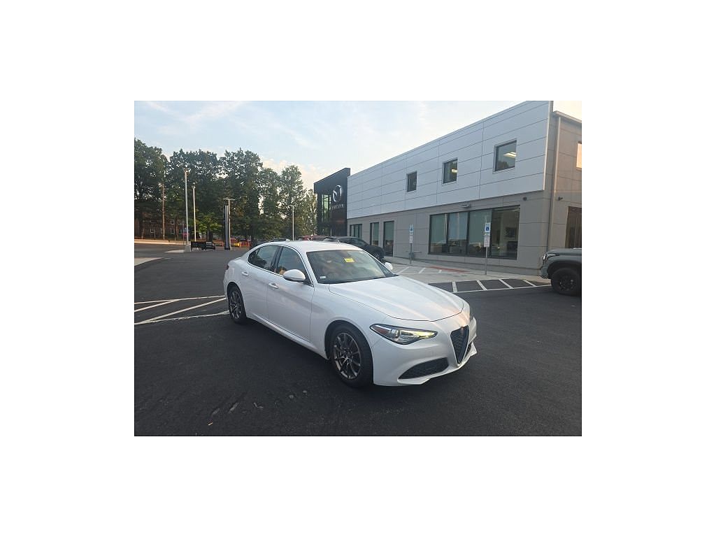 2018 Alfa Romeo Giulia AWD