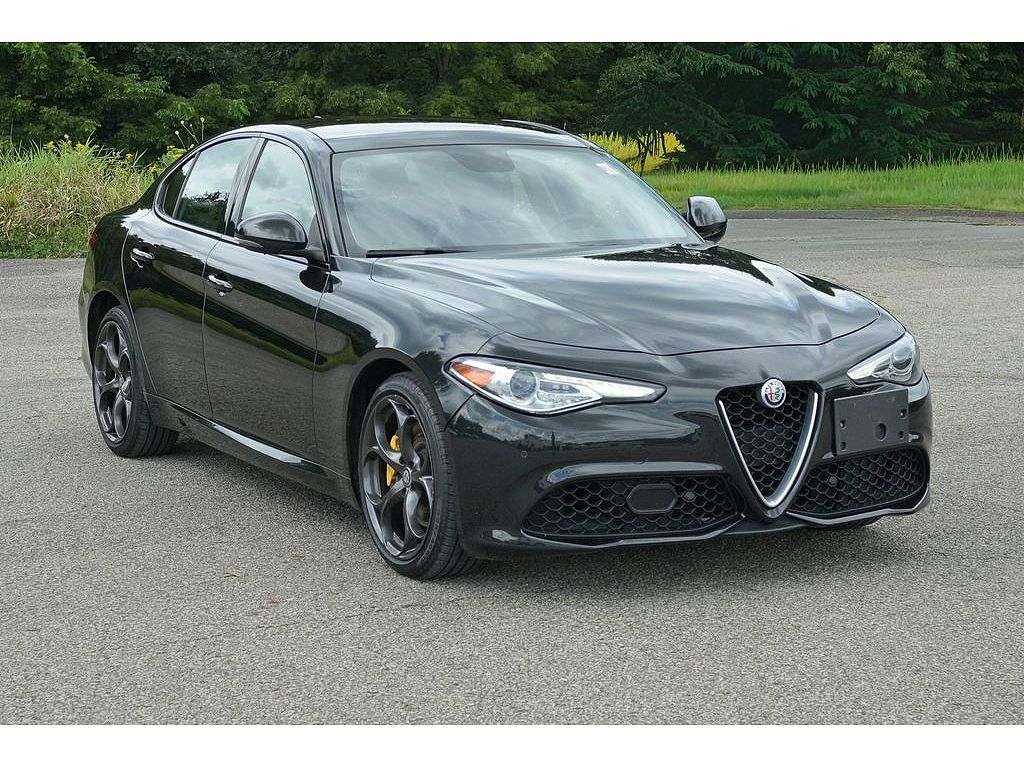 2018 Alfa Romeo Giulia Ti Lusso