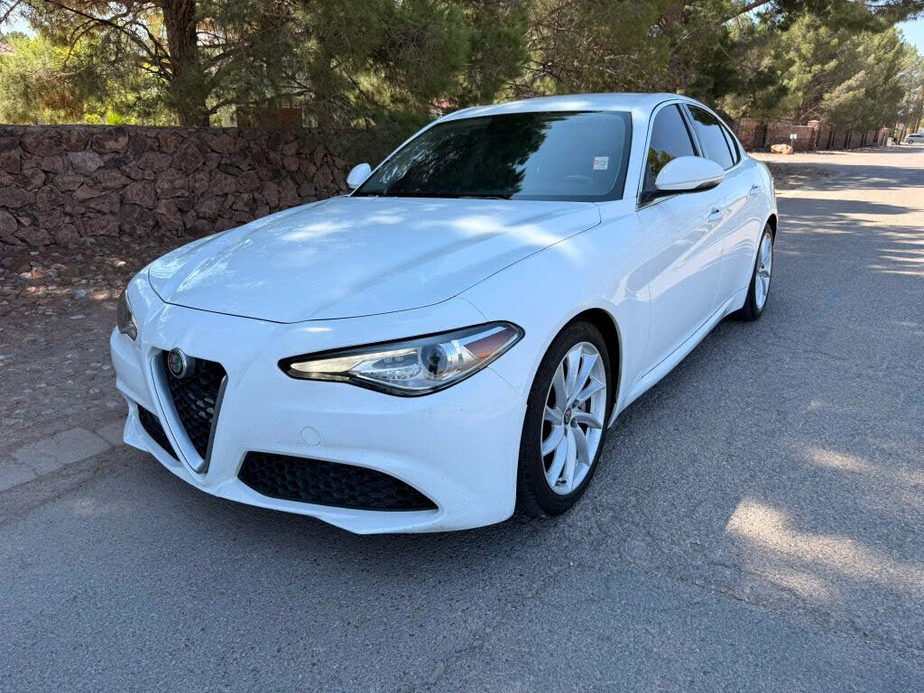 2019 Alfa Romeo Giulia Sport
