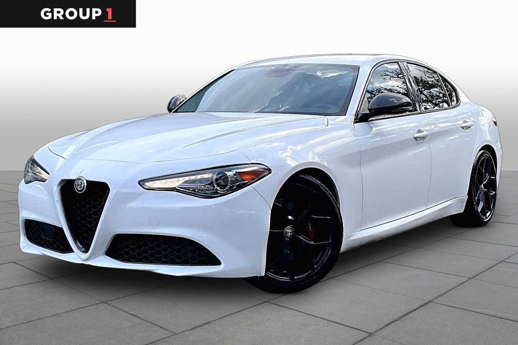 2019 Alfa Romeo Giulia Sport