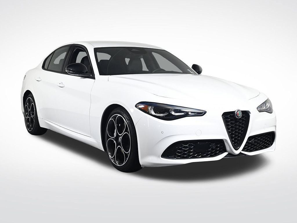 2025 Alfa Romeo Giulia