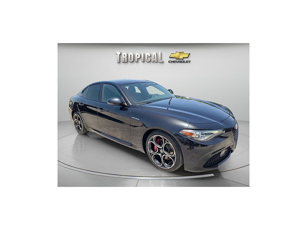 2023 Alfa Romeo Giulia Veloce