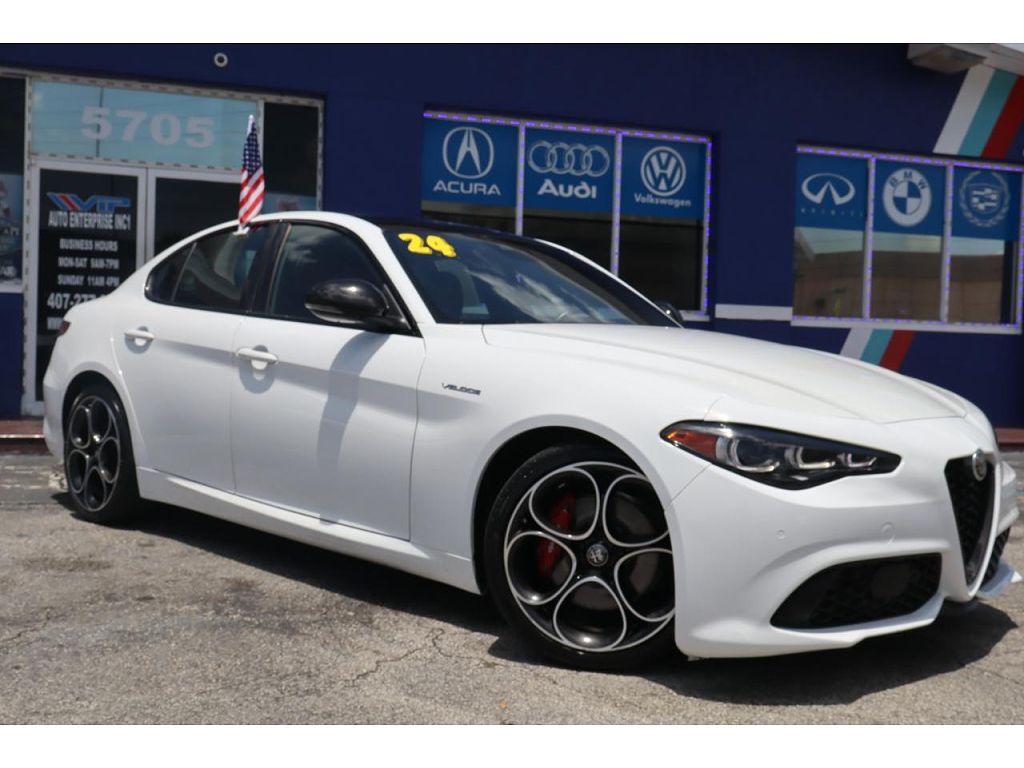 2024 Alfa Romeo Giulia Veloce