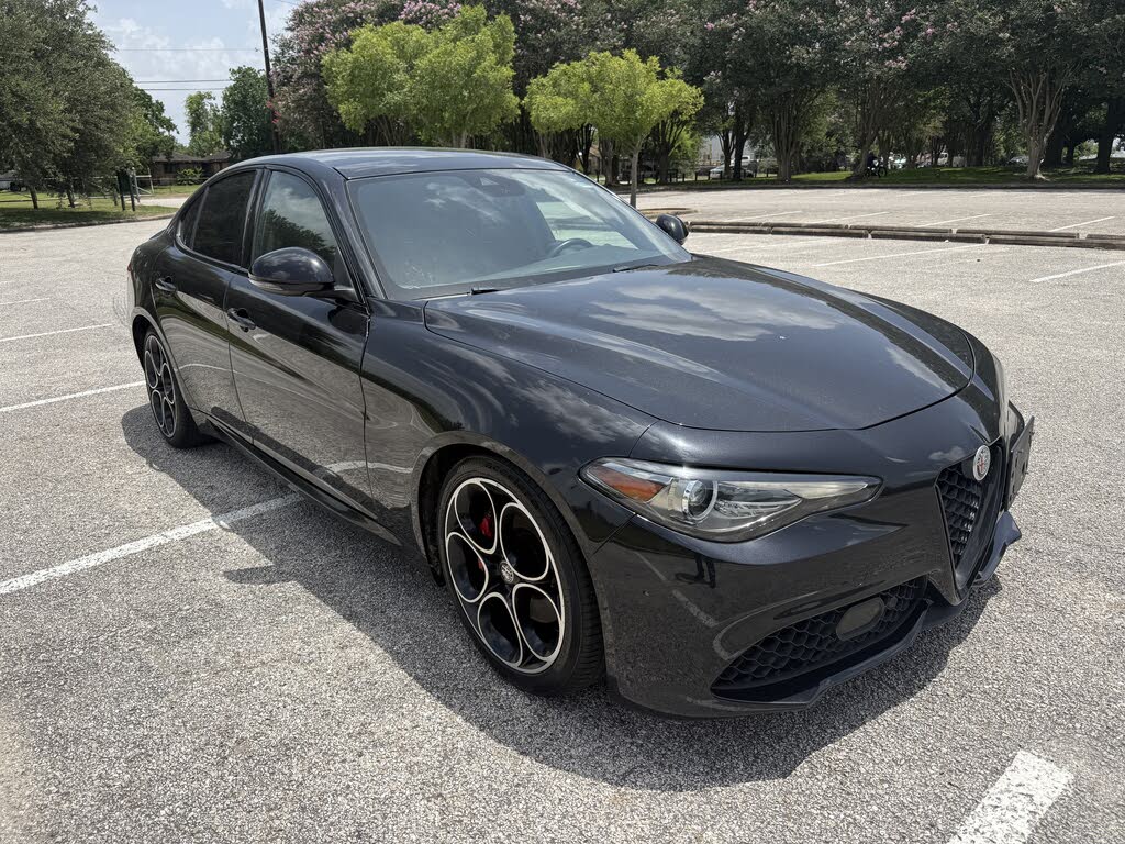 2022 Alfa Romeo Giulia Veloce