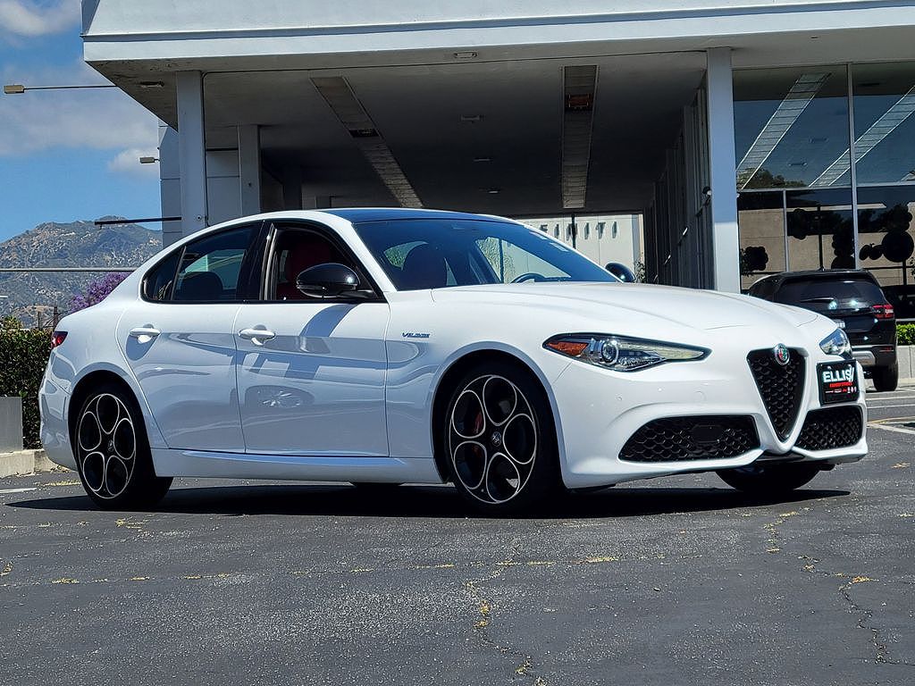 2022 Alfa Romeo Giulia Veloce